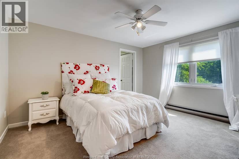 383 South Talbot ROAD — photo 19 of 40