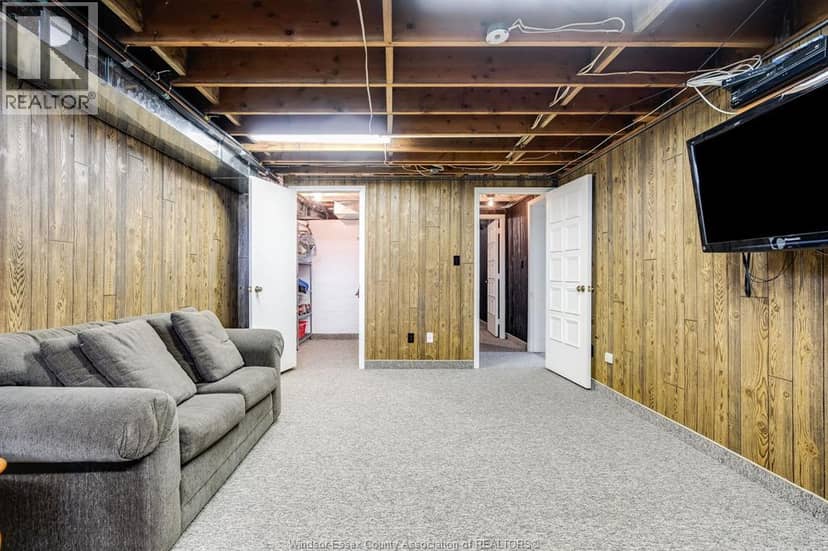 383 South Talbot ROAD — photo 32 of 40