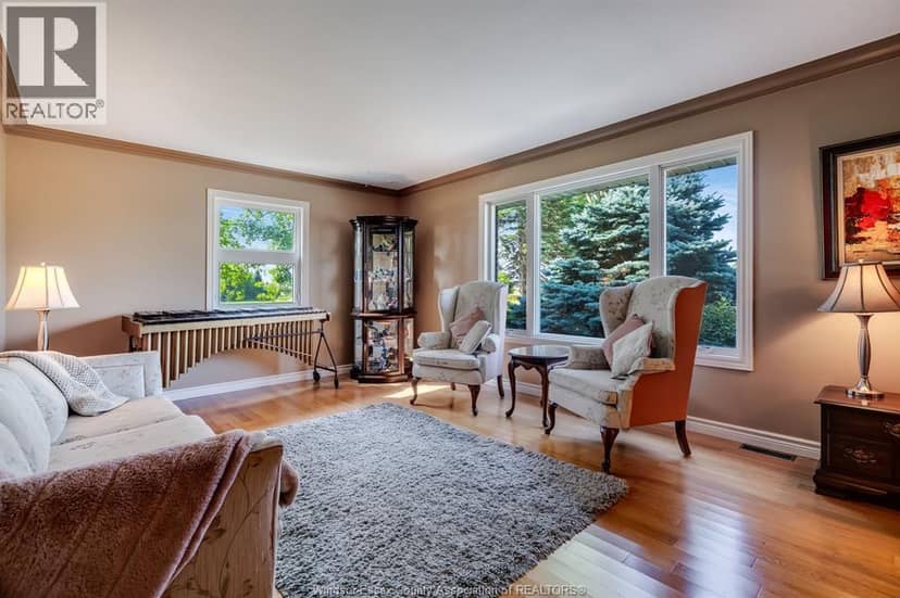 383 South Talbot ROAD, Kingsville, photo 4