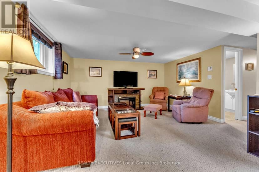 33 - 624 Lakeshore Drive — photo 27 of 40