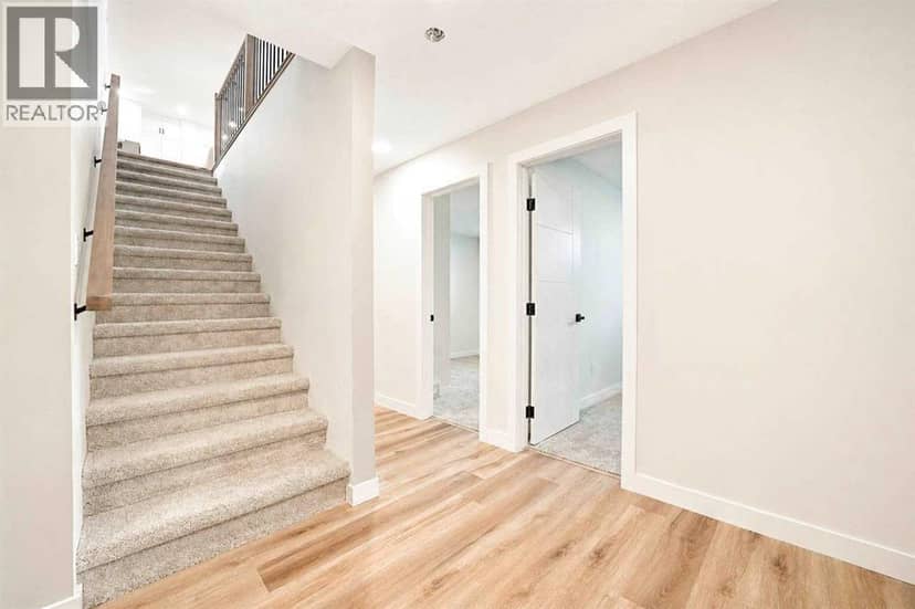 248 Westview Crescent W — photo 24 of 40