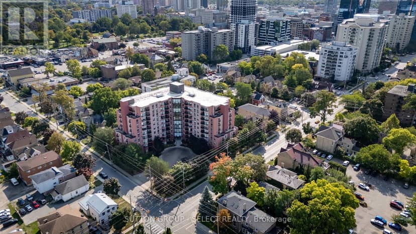 301 - 600 Talbot Street — photo 29 of 30