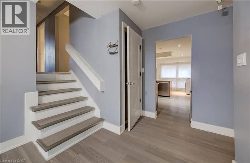 135 BRIERDALE Drive — photo 7 of 31