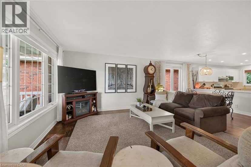 225 DOVER Avenue — photo 7 of 40