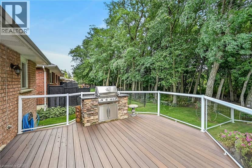 225 DOVER Avenue — photo 39 of 40