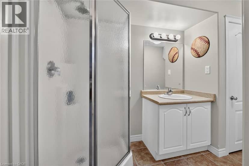 17 CHERRY Avenue — photo 35 of 40