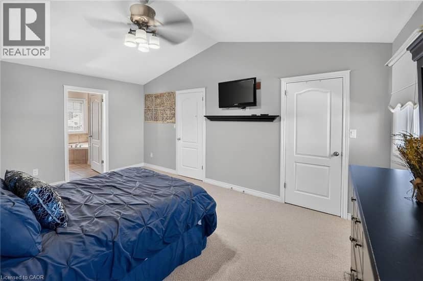 17 CHERRY Avenue — photo 23 of 40