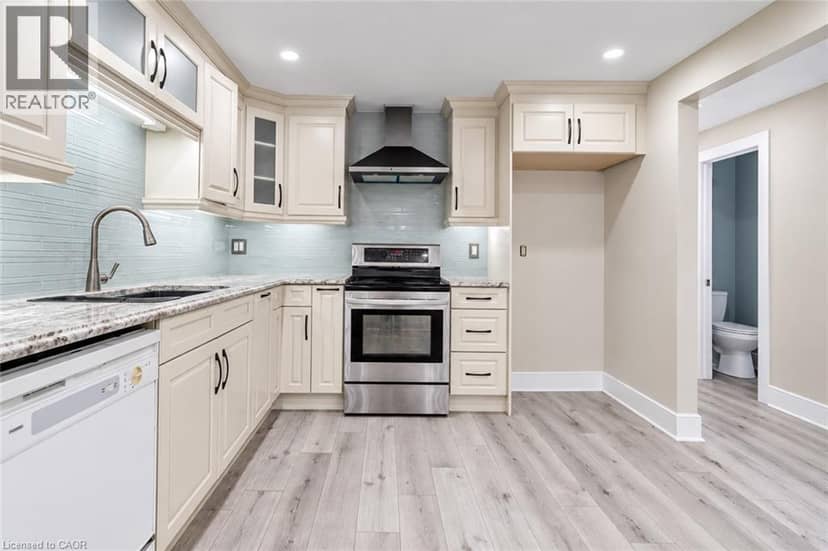 56 POPLAR Drive — photo 14 of 23