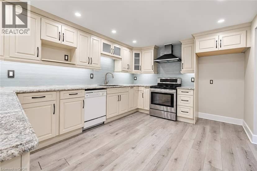 56 POPLAR Drive — photo 13 of 23