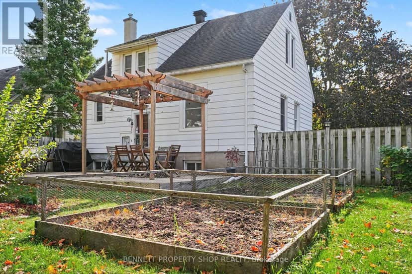 1215 Erie Avenue — photo 20 of 21