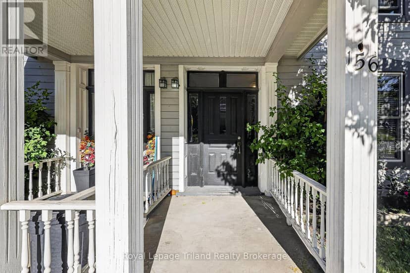 156-158 Charles Street W — photo 11 of 40