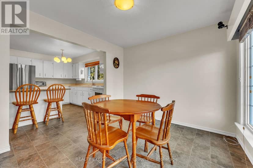 214 Victoria Street E, North Bay, photo 8