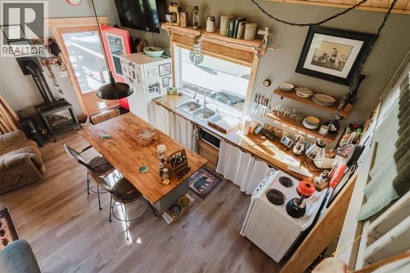 24451 Youngs Point Road — photo 12 of 28