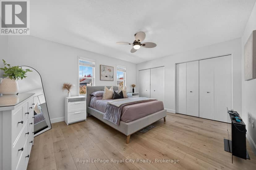 24 Brookfield Crescent — photo 16 of 34