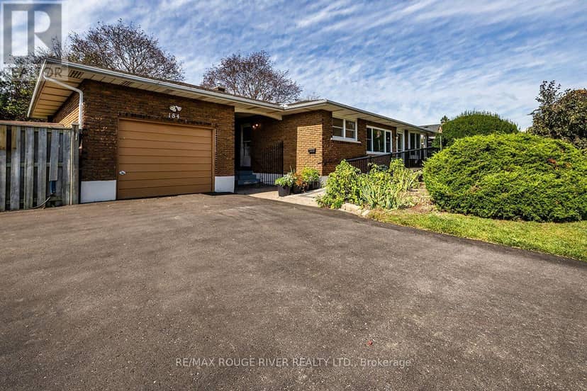 184 Garrard Road, Whitby, photo 2