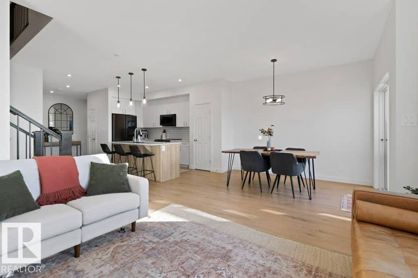 10 Nouveau Dr — photo 10 of 33