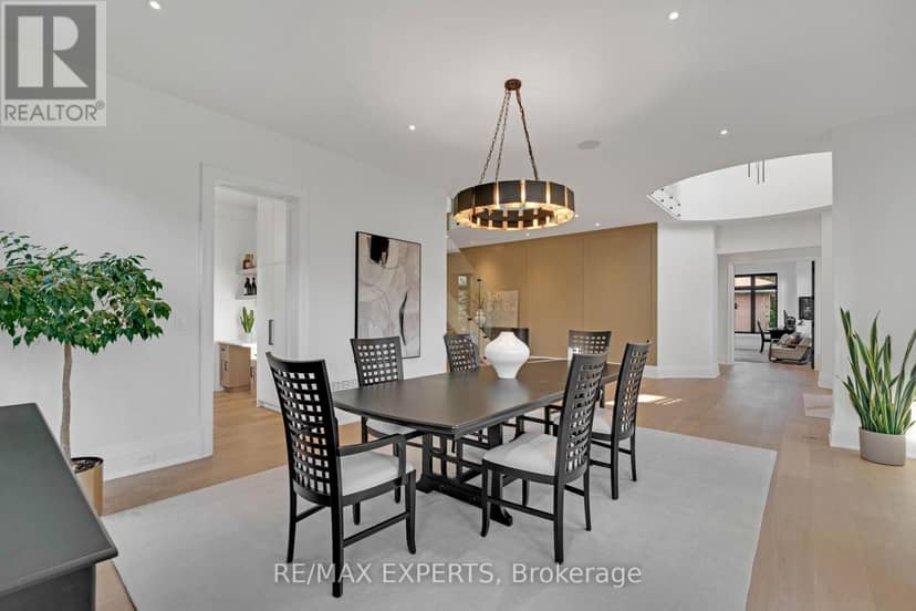 108 Hollingsworth Drive — photo 17 of 40