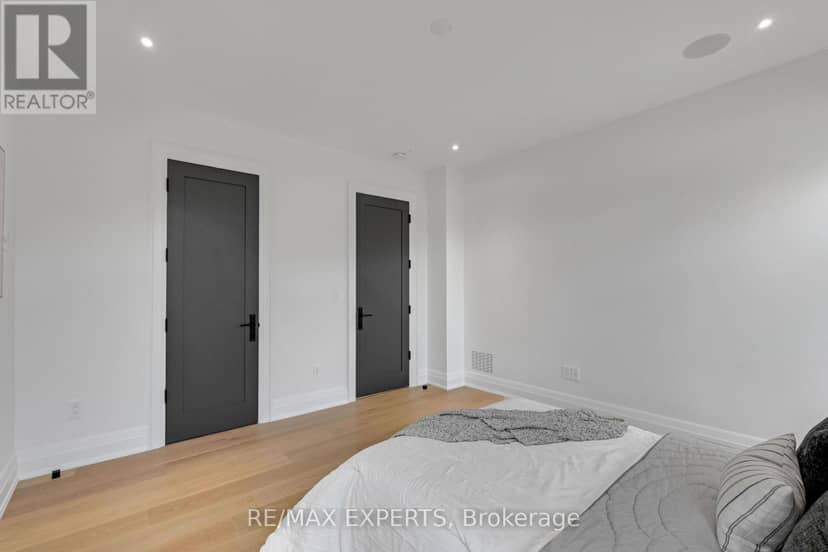 108 Hollingsworth Drive — photo 31 of 40
