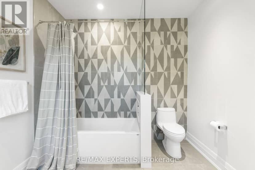 108 Hollingsworth Drive — photo 33 of 40