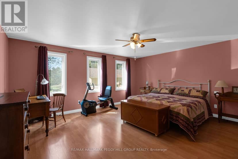 414 Horseshoe Valley Road E — photo 12 of 24