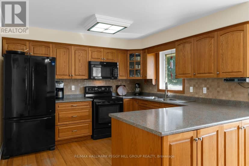 414 Horseshoe Valley Road E — photo 9 of 24