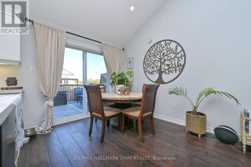 3 Portland Street — photo 9 of 31