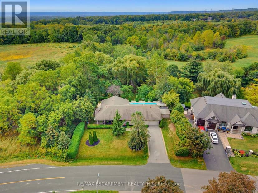 1316 Nevarc Drive, Burlington, photo 3