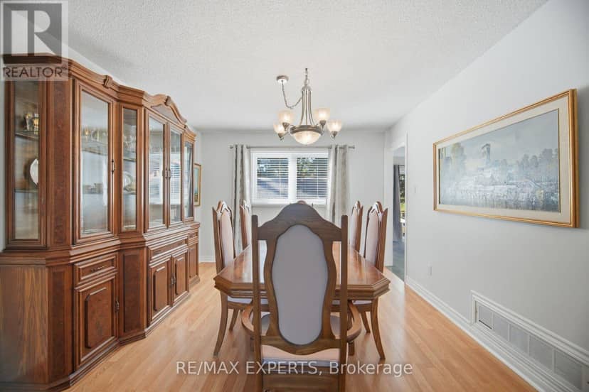 98 De Rose Avenue — photo 12 of 40