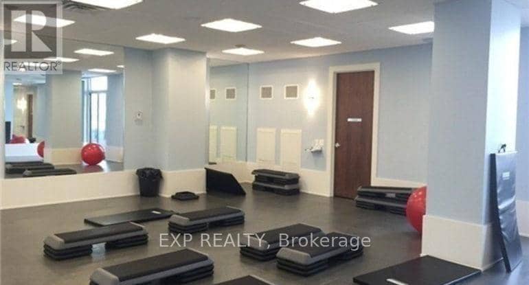 2509 - 2212 Lake Shore Boulevard W — photo 20 of 28