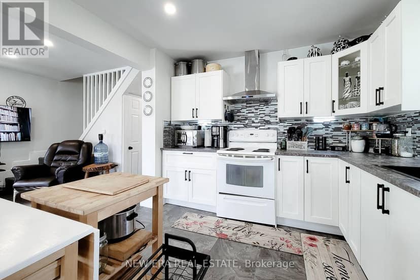 38 Clifford Avenue — photo 22 of 39