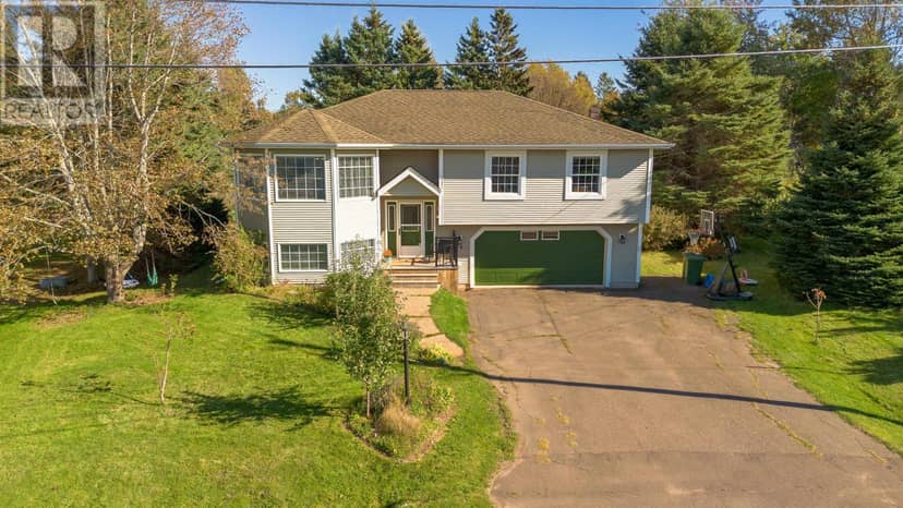 124 GREENSVIEW Drive — photo 1 of 40