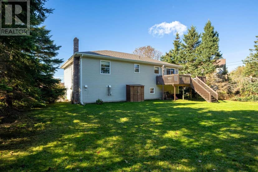 124 GREENSVIEW Drive — photo 12 of 40
