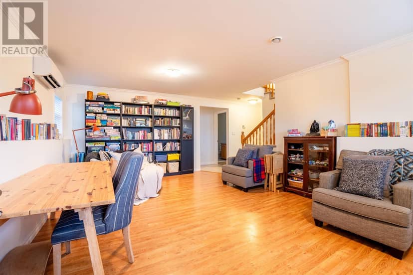 124 GREENSVIEW Drive — photo 36 of 40