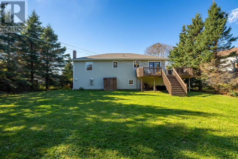 124 GREENSVIEW Drive — photo 8 of 40