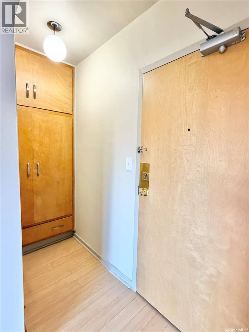40 400 4th AVENUE N, Saskatoon, photo 3