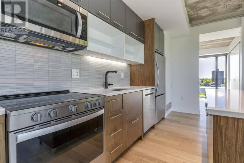 815 1048 Wellington Street — photo 12 of 40