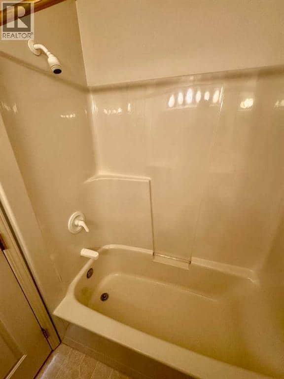 401, 9919 99 Avenue — photo 16 of 29