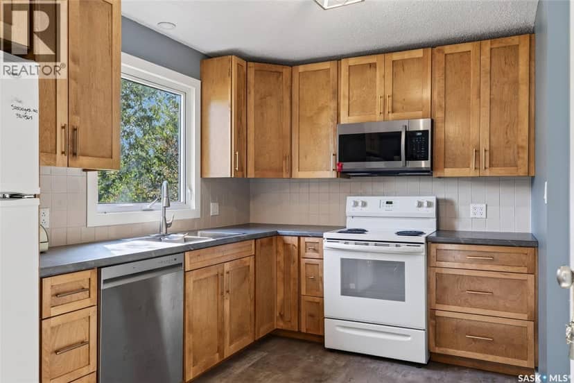 220 Millburn STREET — photo 23 of 40