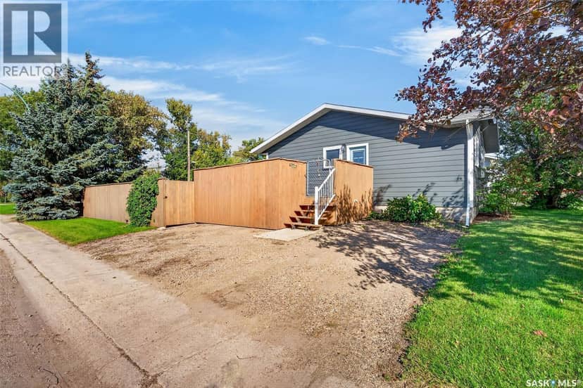 220 Millburn STREET, Melfort, photo 7