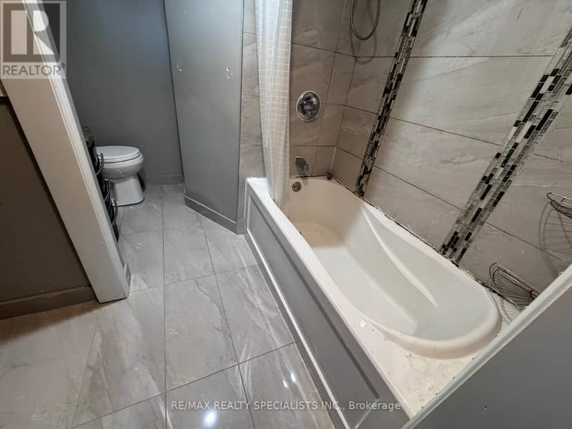 52 Abelard Avenue — photo 12 of 12