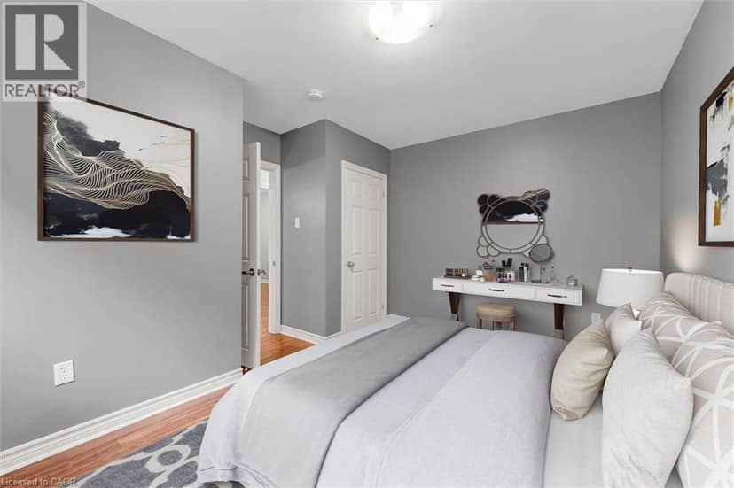 38 TEWKSBURY Crescent — photo 8 of 19