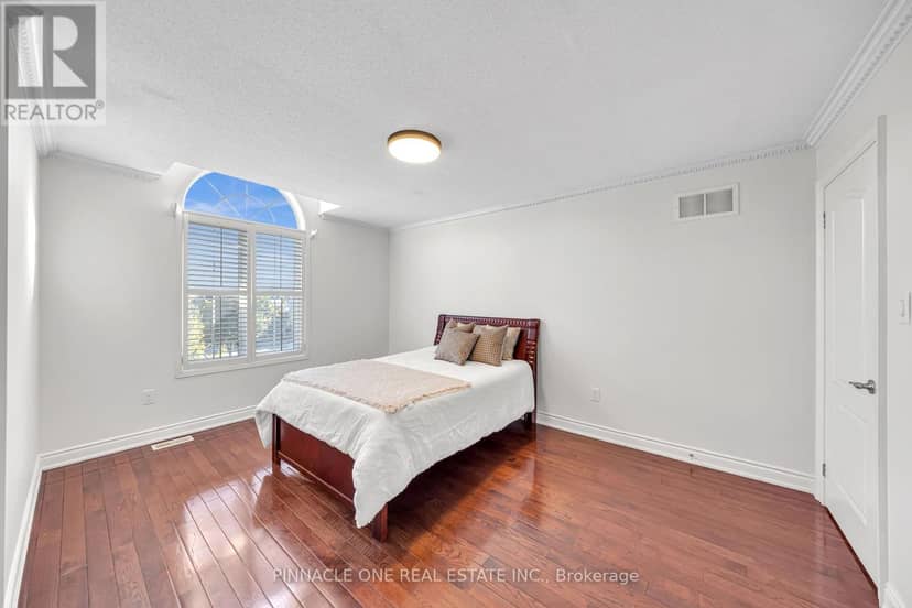 6 Dolby Crescent — photo 36 of 40