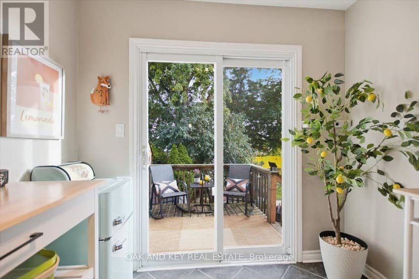 15 Chancton Crescent — photo 17 of 40