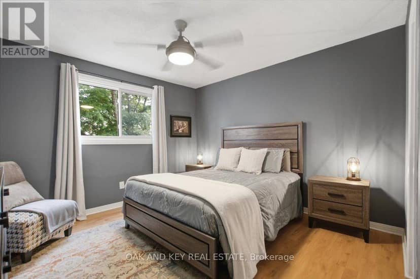 15 Chancton Crescent — photo 20 of 40