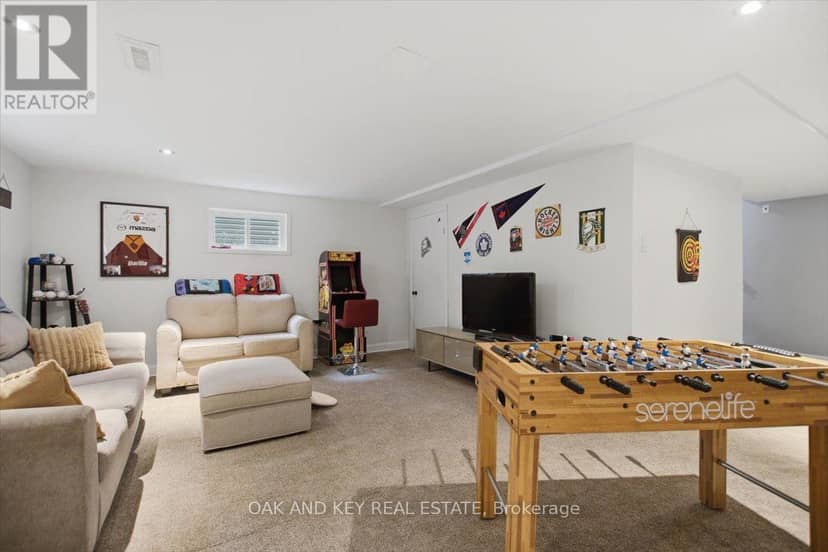 15 Chancton Crescent — photo 40 of 40