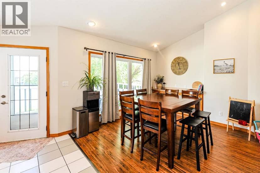 5005 58 Street — photo 11 of 40