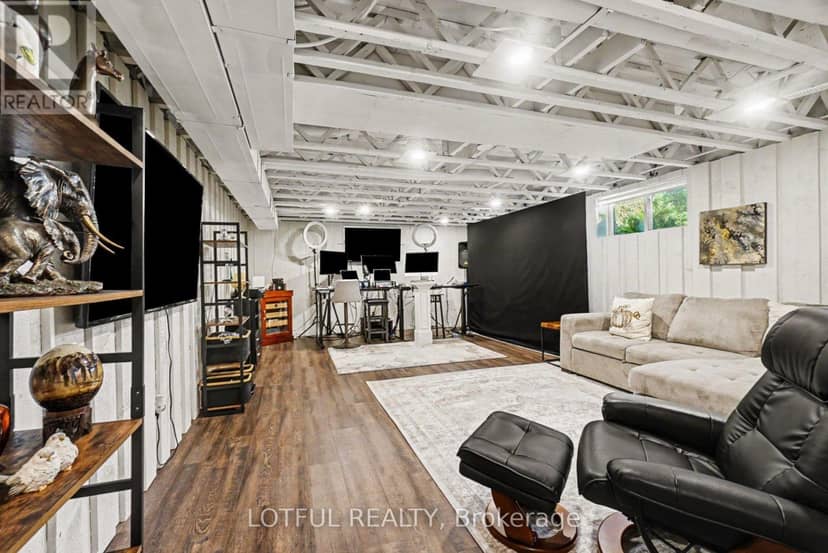 2420 Pine Avenue — photo 26 of 39