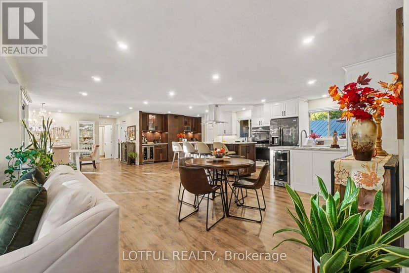 2420 Pine Avenue, Ottawa, photo 4
