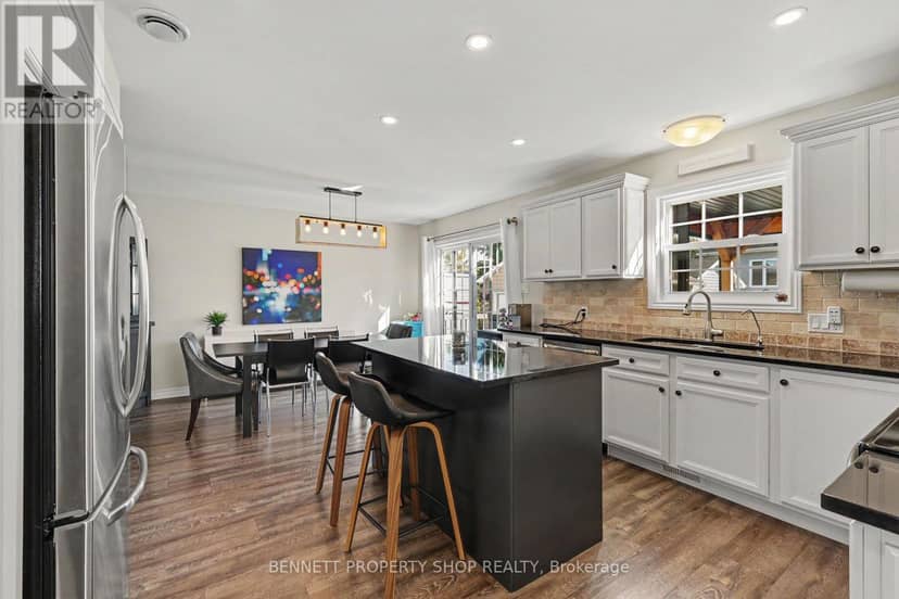 77 Tabitha Crescent — photo 8 of 22
