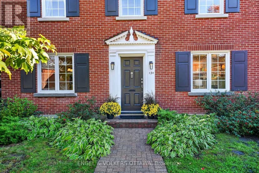 134 Kenilworth Street — photo 3 of 40